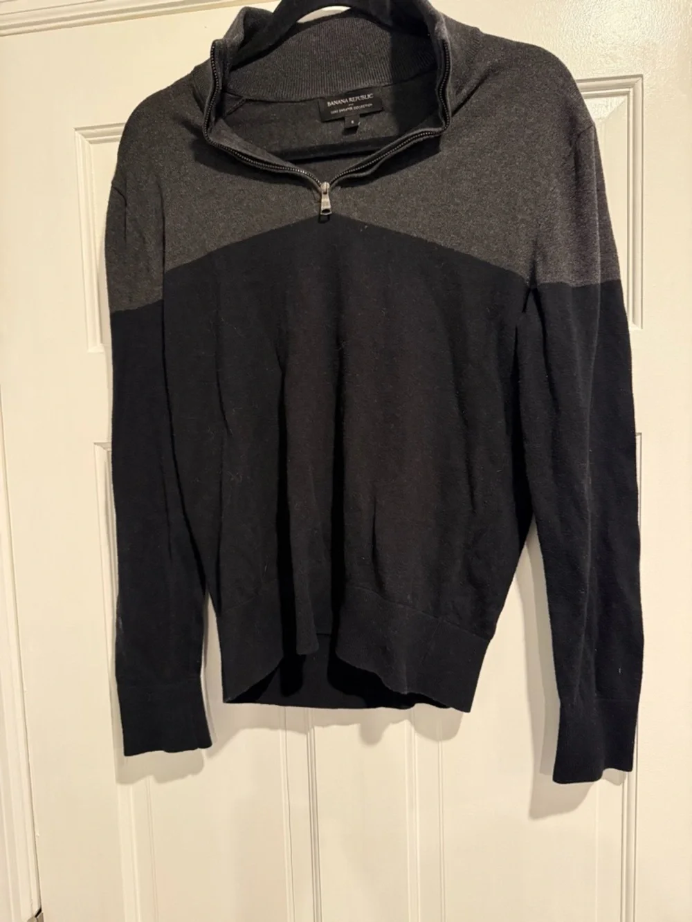 Banana Republic Luxe‎ Sweater - Black & Charcoal size Small